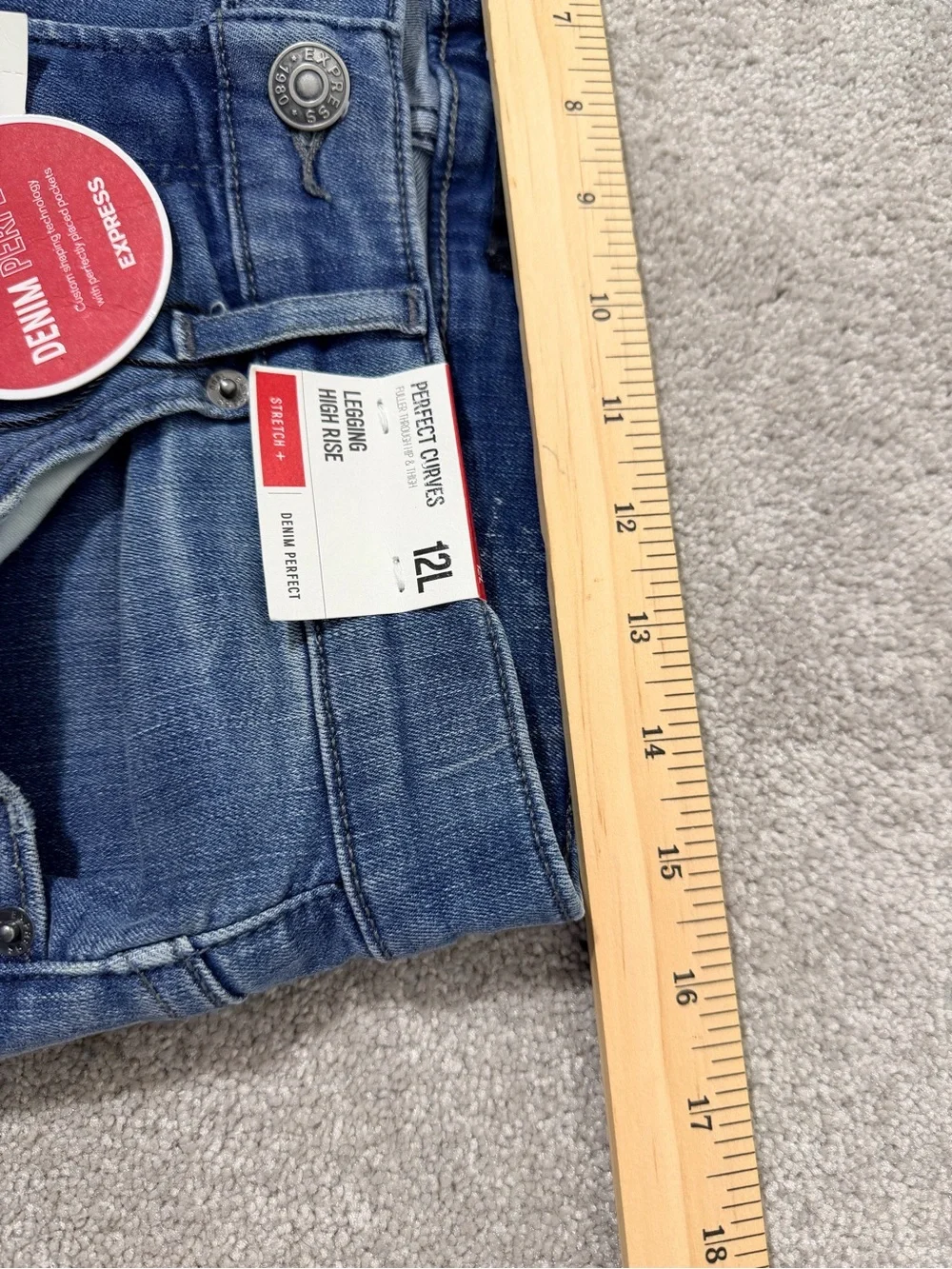 Express Women's Skinny High Rise Jean Leggings in Medium Blue Wash size 12L